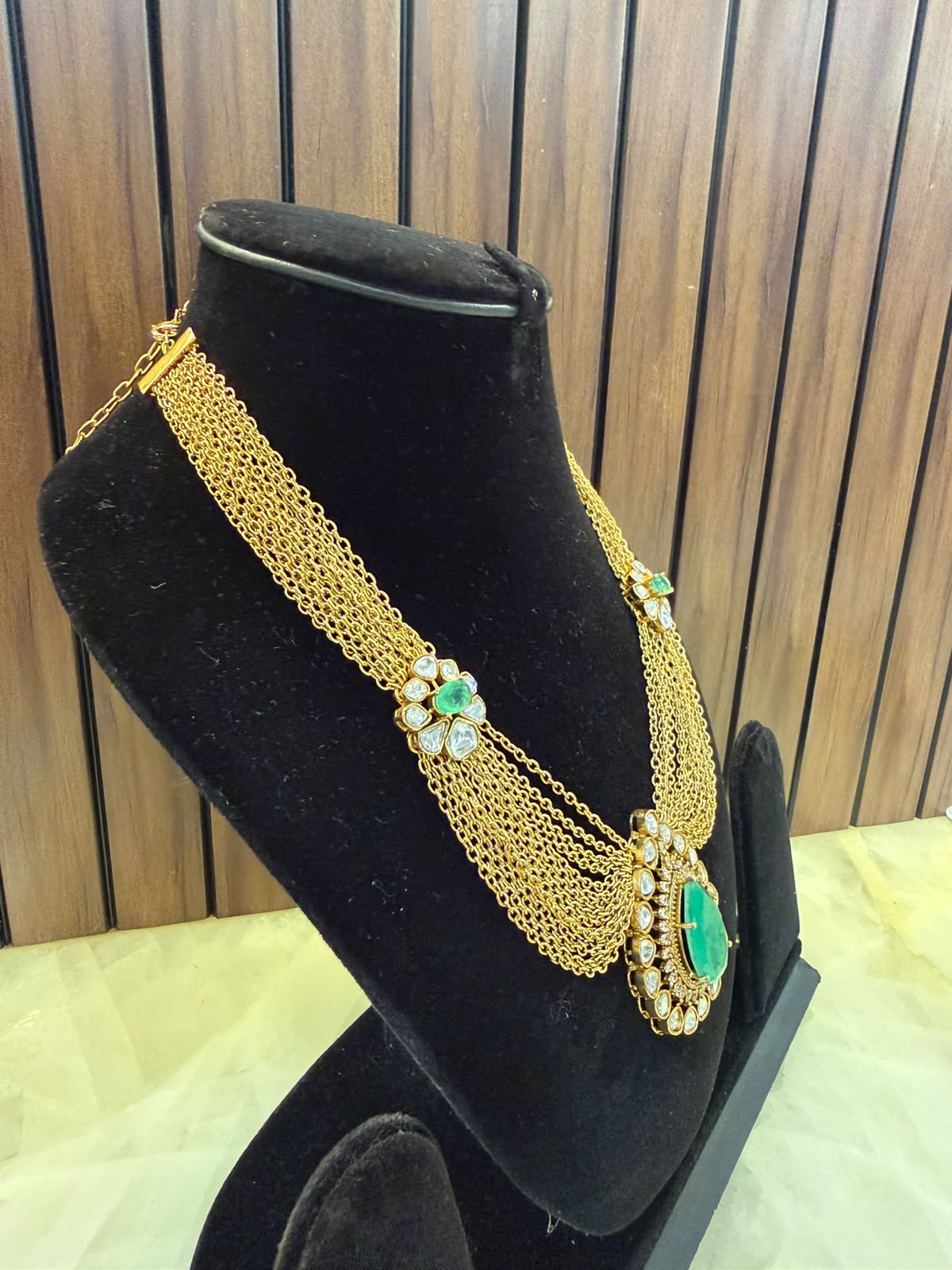 Roohi-RA0545