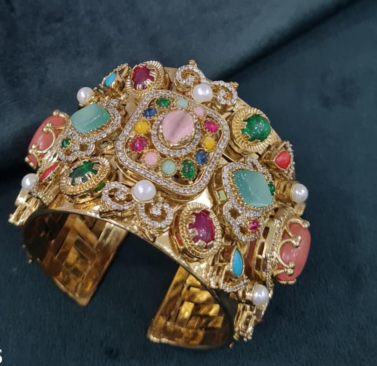 SabyaSachi Handcuff - RA0208