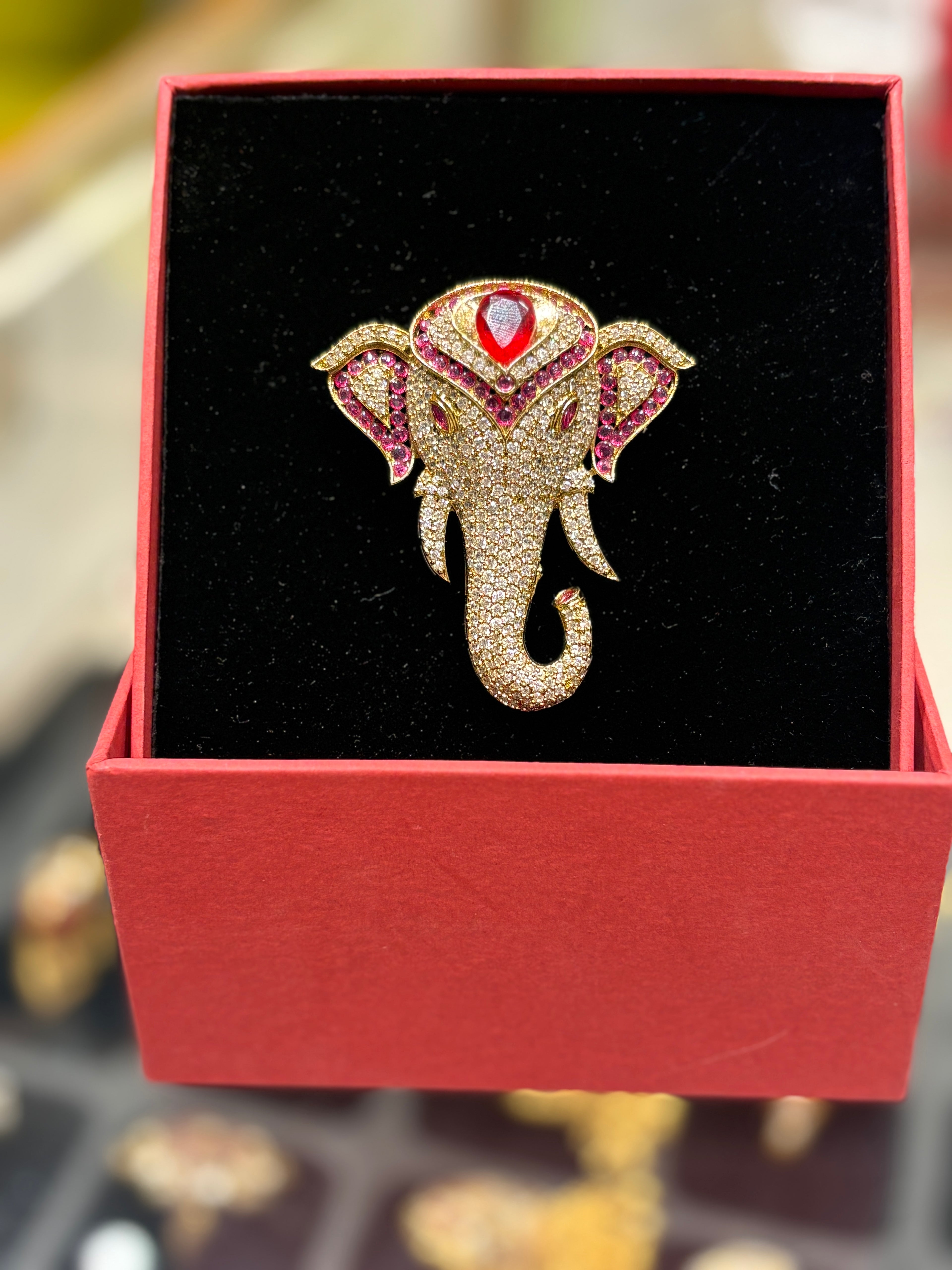 Elephant Detailed AD Brooch- RA0372