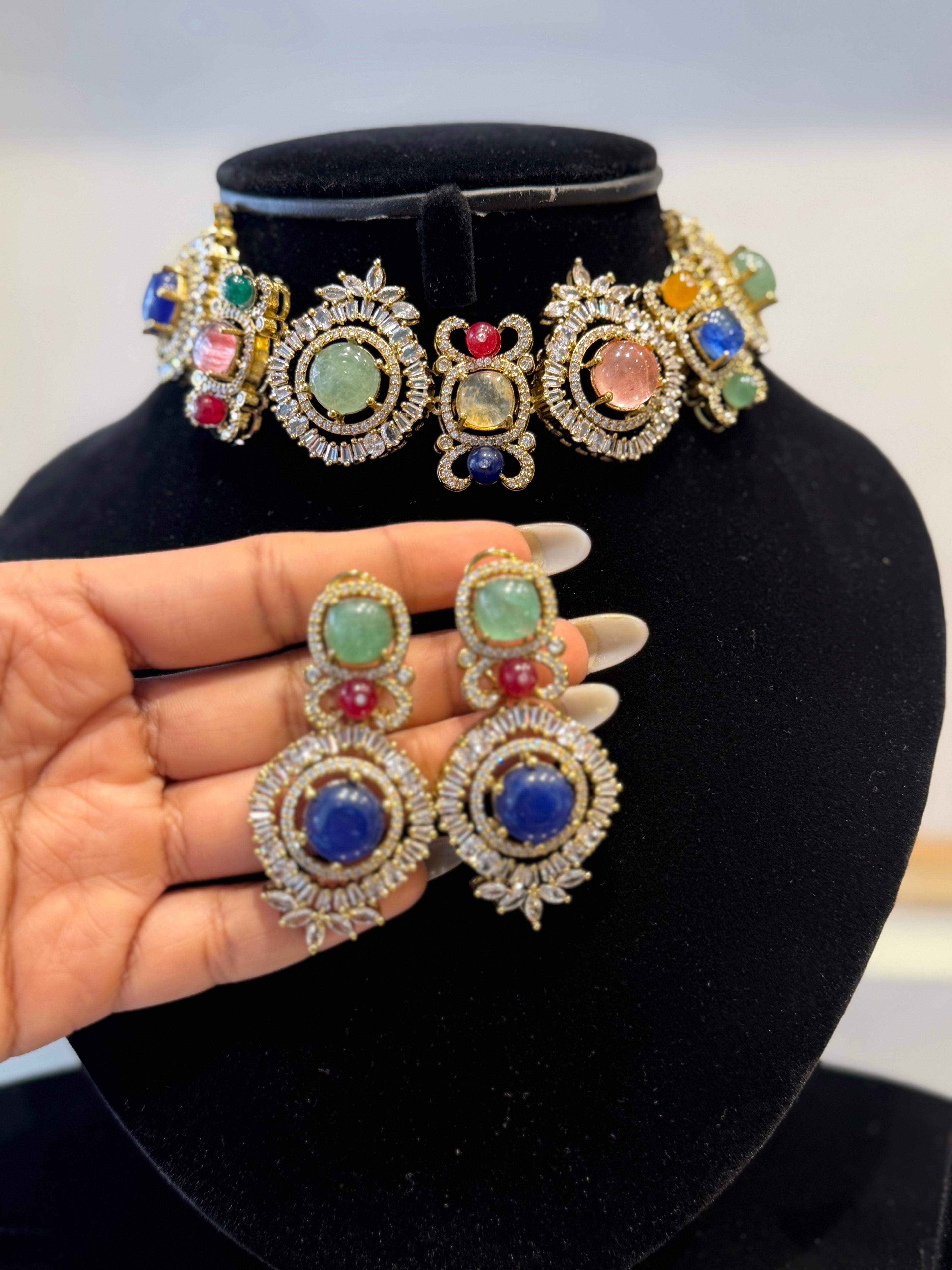 Navratna Choker - RA0148