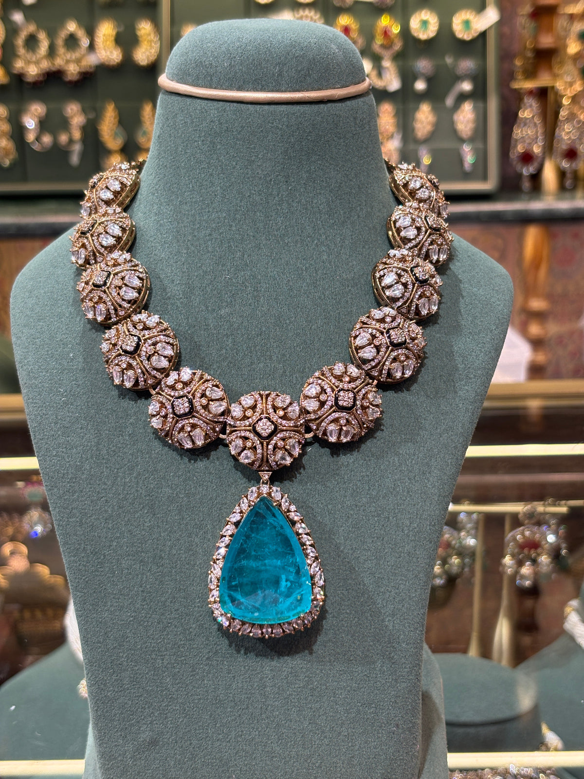 Shanaya-RA0733