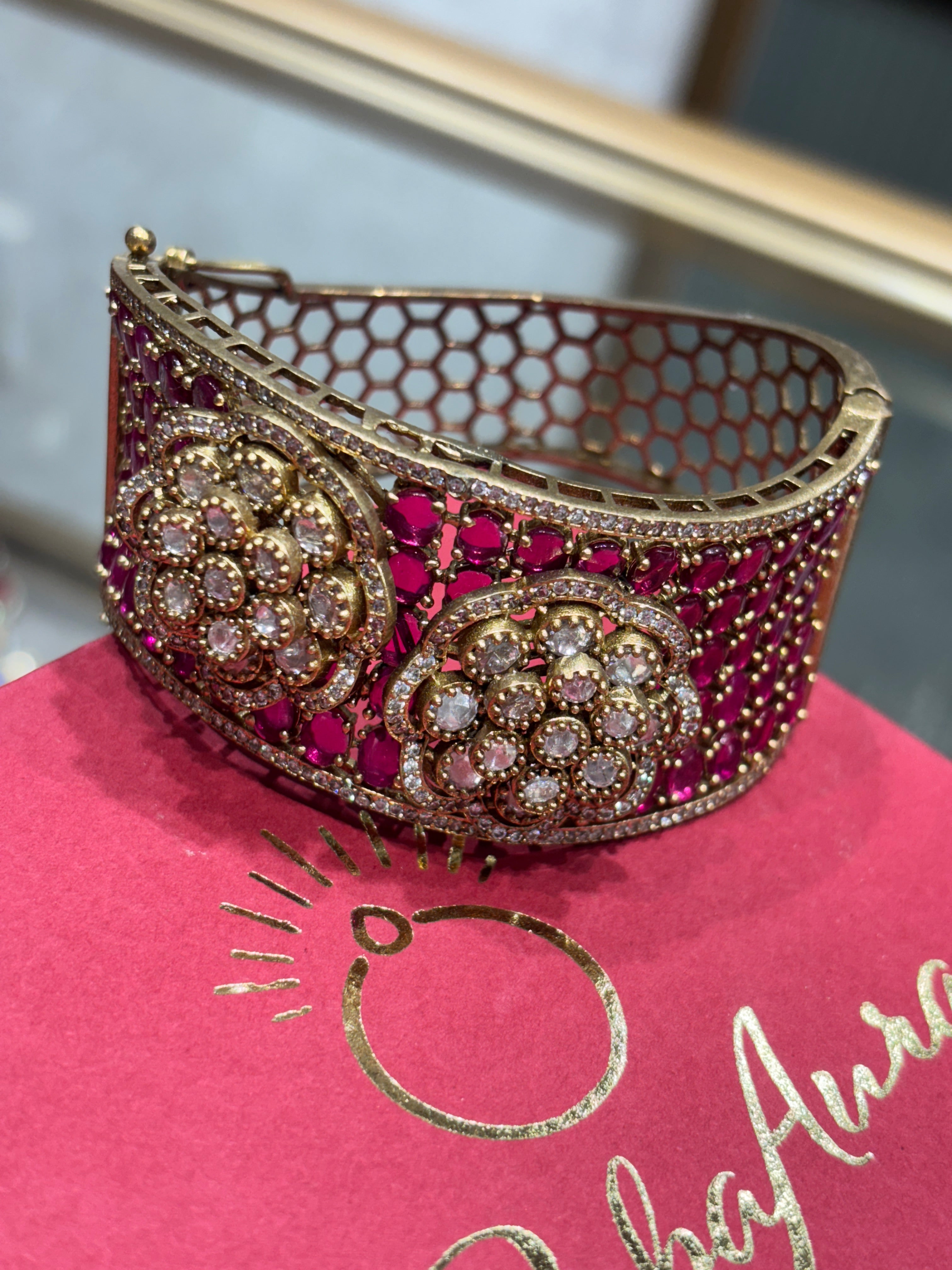 Kada with Flower Detailing (With Open Fitting)